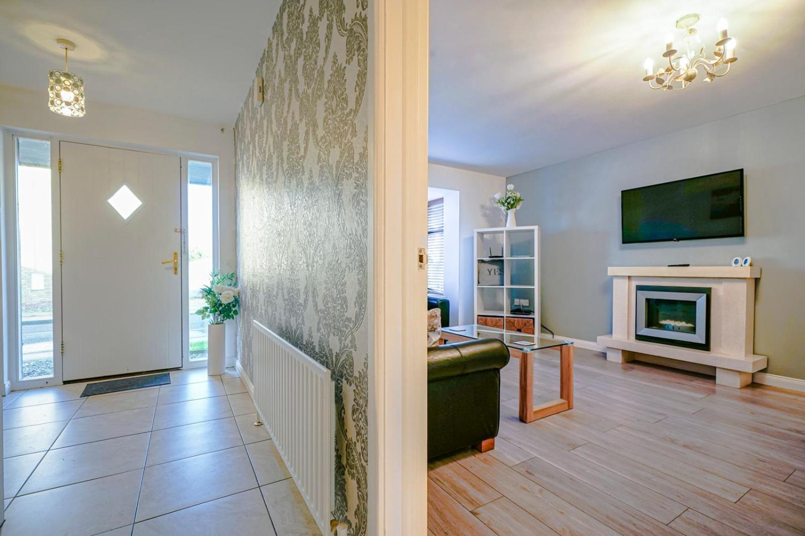 3 Bed House, Quiet Location Close To Bangor Exterior photo